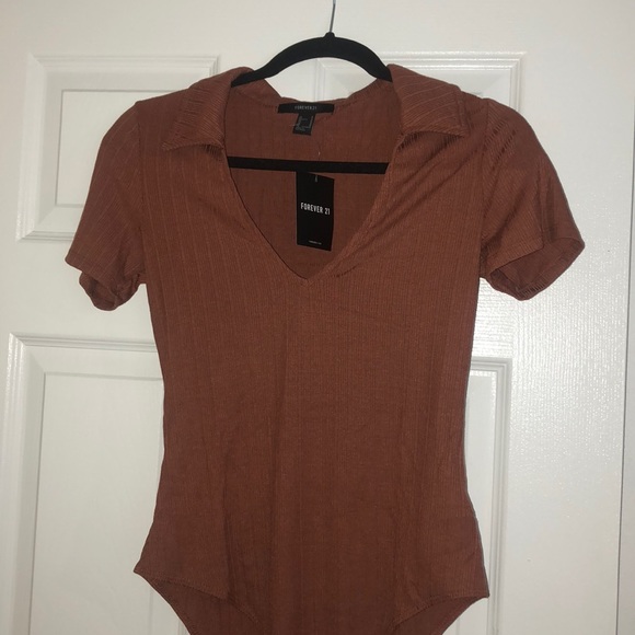 3 for $25‼️ Collared bodysuit - Picture 1 of 2